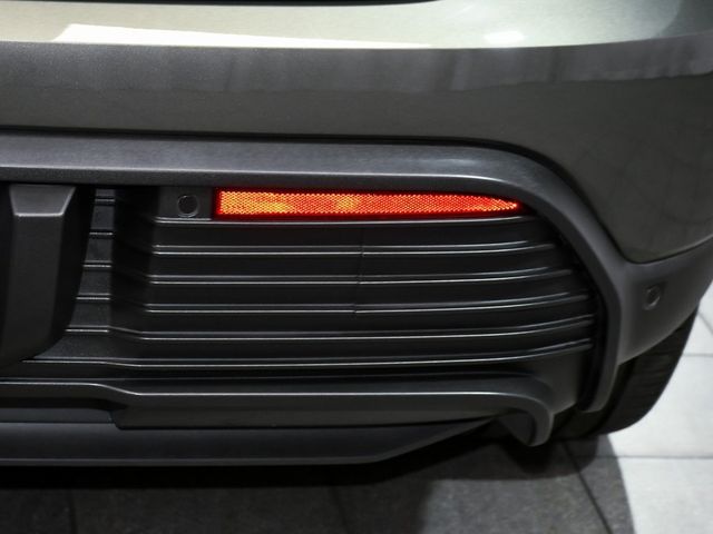 2025 Porsche Macan Electric 4 - 22922996 - 82