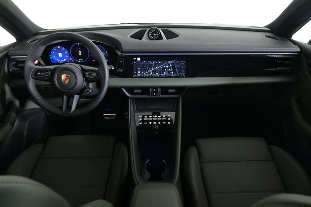 2025 Porsche Macan Electric 4S - 22923909 - 10