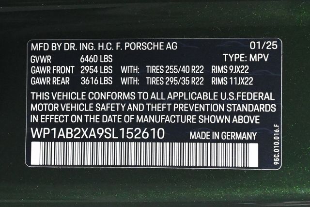 2025 Porsche Macan Electric 4S - 22923909 - 29