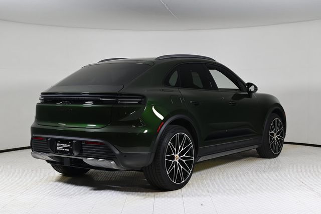 2025 Porsche Macan Electric 4S - 22923909 - 6
