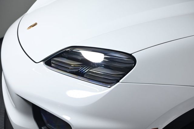 2025 Porsche Macan Electric 4S - 23025446 - 24