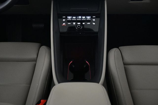 2025 Porsche Macan Electric Electric RWD - 22988542 - 16