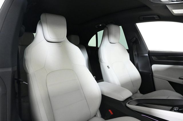 2025 Porsche Macan Electric Electric RWD - 22990816 - 17