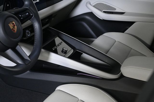 2025 Porsche Macan Electric Electric RWD - 22990816 - 22