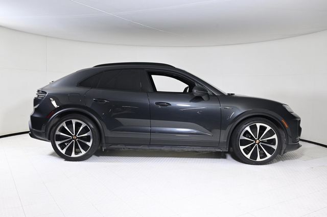 2025 Porsche Macan Electric Electric RWD - 22990816 - 7