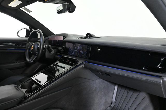2025 Porsche Panamera 4 - 22955203 - 16