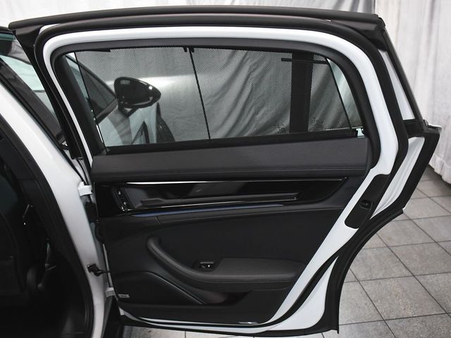 2025 Porsche Panamera E-Hybrid 4 - 23001065 - 13