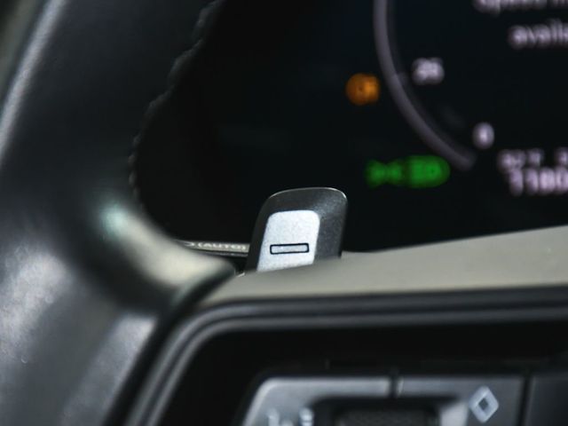 2025 Porsche Panamera E-Hybrid 4 - 23001065 - 35