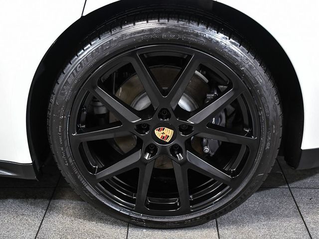 2025 Porsche Panamera E-Hybrid 4 - 23001065 - 6