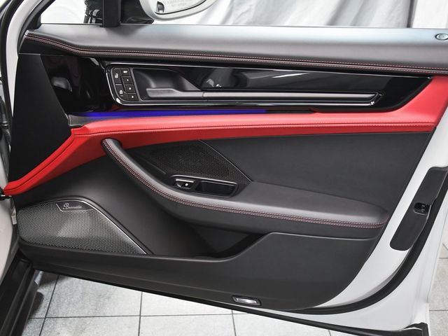 2025 Porsche Panamera E-Hybrid Turbo  - 22931074 - 16