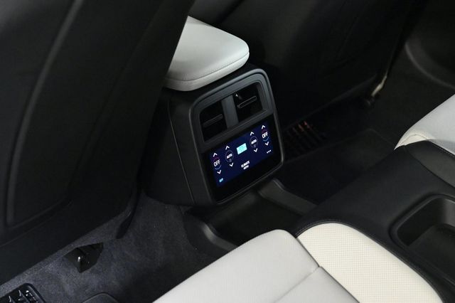 2025 Porsche Taycan 4S - 22914200 - 19