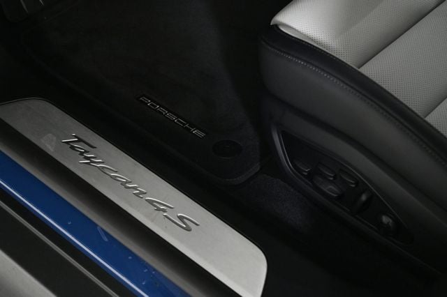 2025 Porsche Taycan 4S - 22914200 - 24
