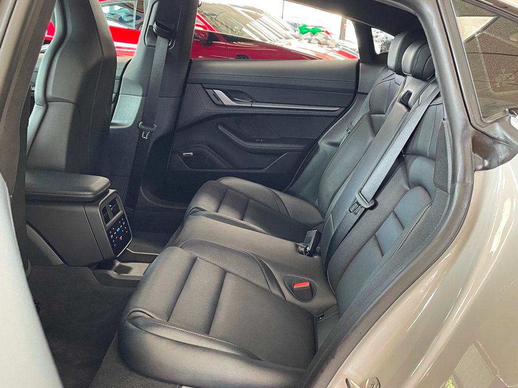 2025 Porsche Taycan 4S AWD - 23048537 - 17