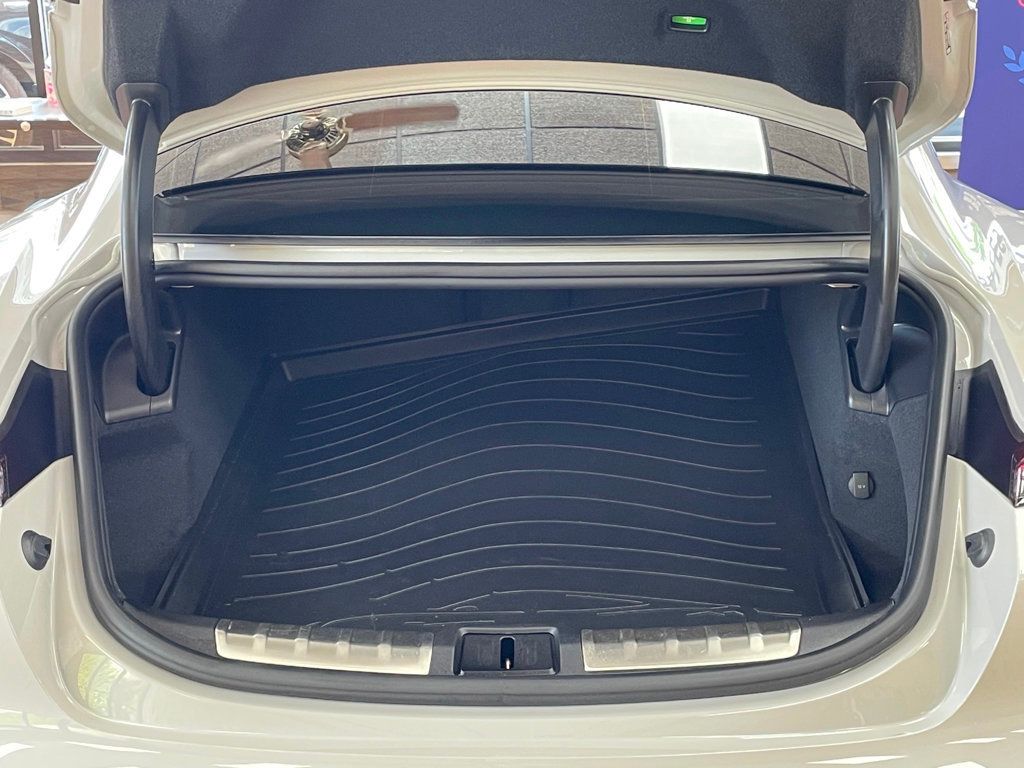 2025 Porsche Taycan 4S AWD - 23048537 - 19