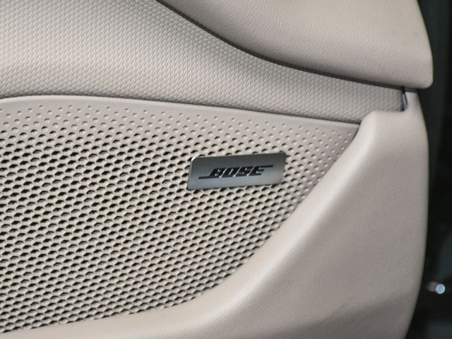 2025 Porsche Taycan Base - 22927762 - 10