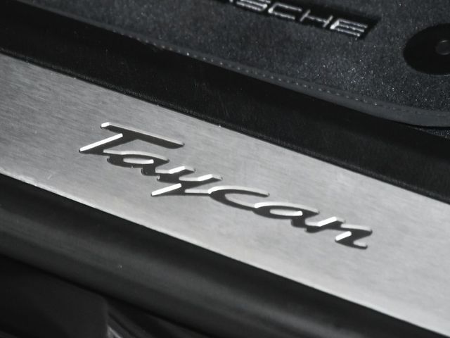 2025 Porsche Taycan Base - 22927762 - 11