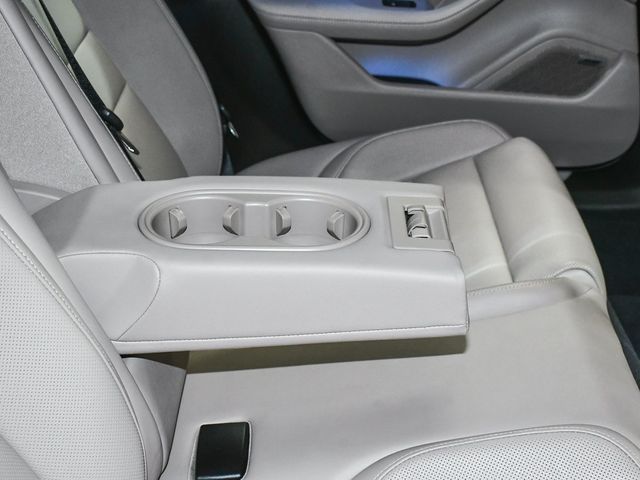 2025 Porsche Taycan Base - 22927762 - 46