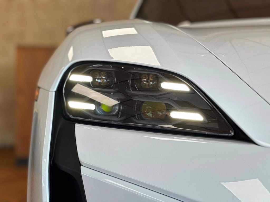 2025 Porsche Taycan Turbo GT photo 24