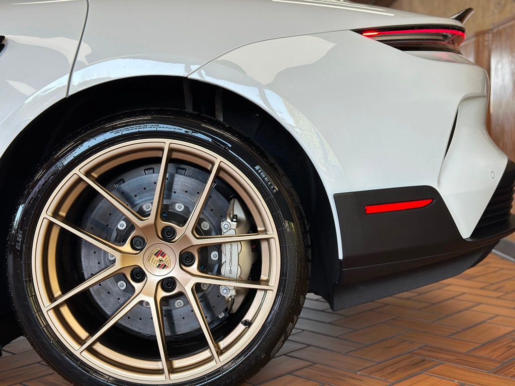 2025 Porsche Taycan Turbo GT photo 28