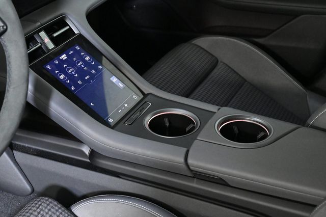 2025 Porsche Taycan Cross Turismo 4 - 22950432 - 20