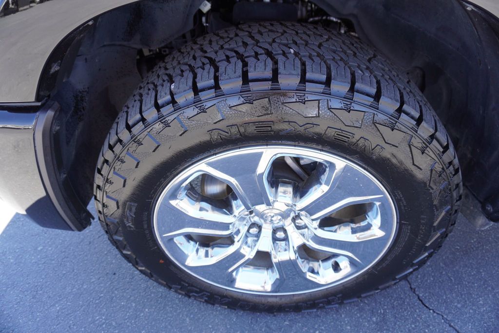 2025 Ram 1500 BIG HORN - 23067688 - 15