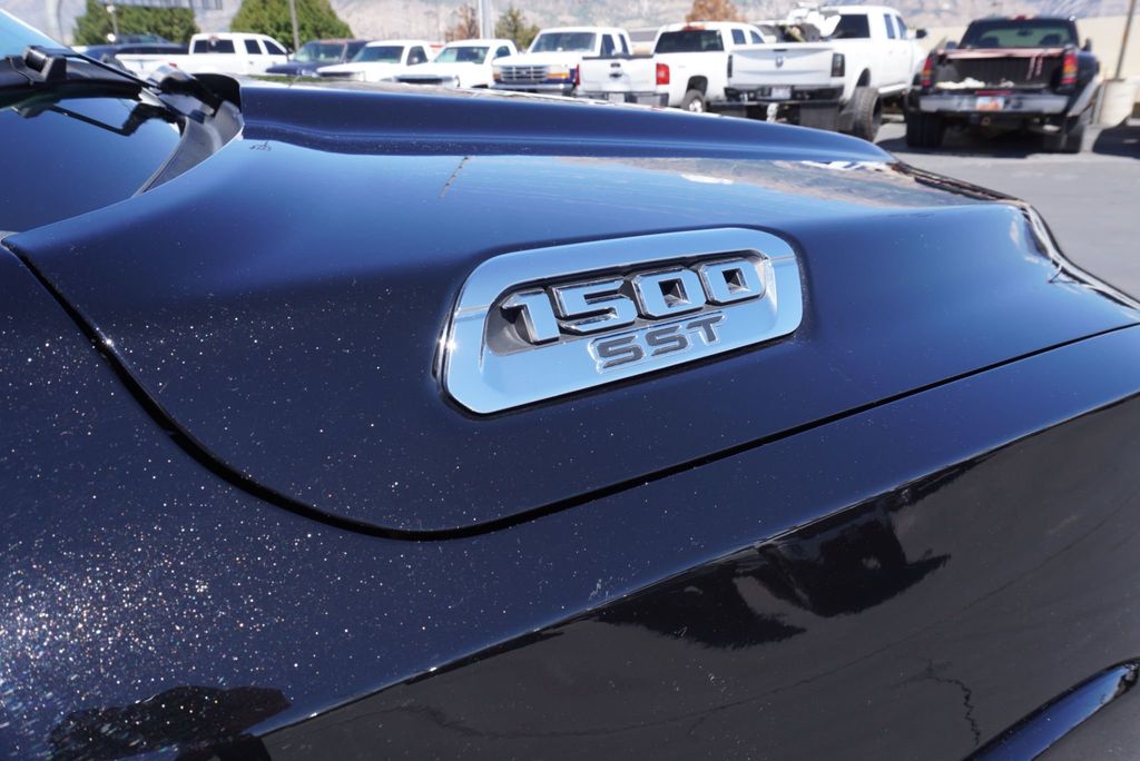 2025 Ram 1500 BIG HORN - 23067688 - 16
