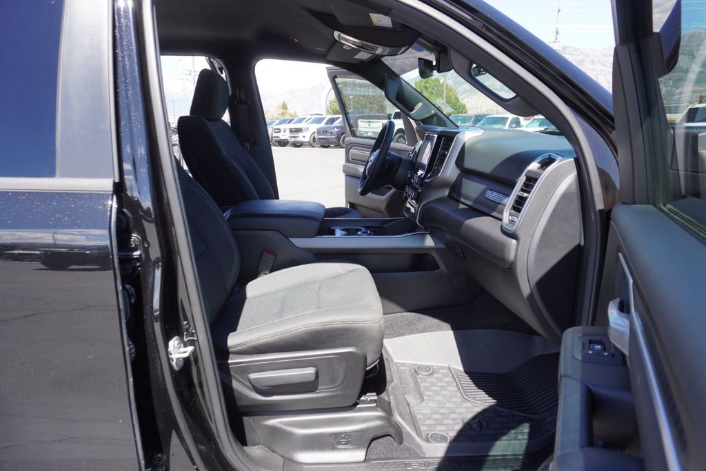 2025 Ram 1500 BIG HORN - 23067688 - 22