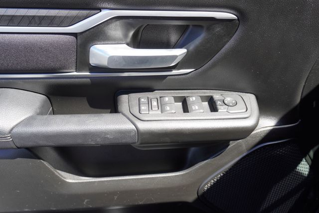 2025 Ram 1500 BIG HORN - 23067688 - 26