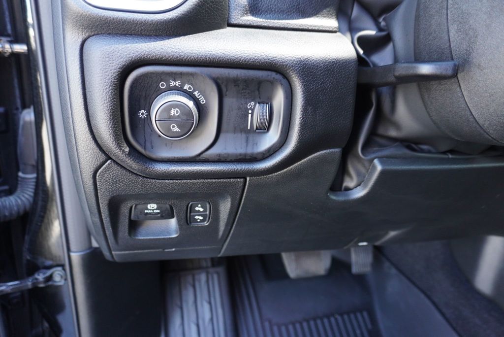 2025 Ram 1500 BIG HORN - 23067688 - 27