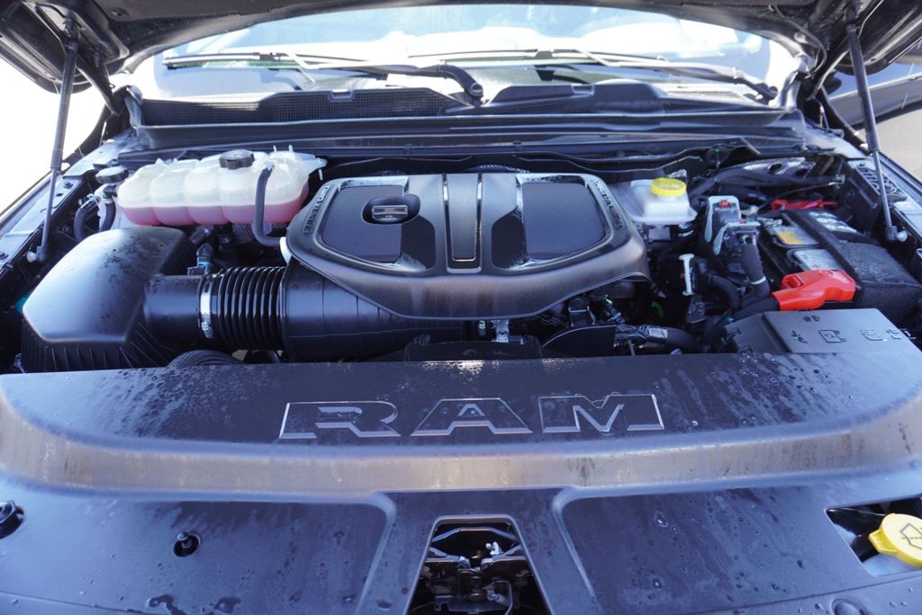 2025 Ram 1500 BIG HORN - 23067688 - 44