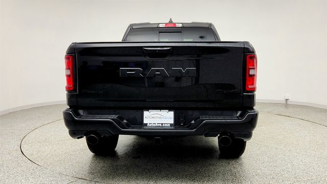 2025 Ram 1500 Big Horn 4x4 Quad Cab 6'4" Box - 23002206 - 5