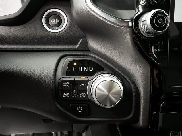 2025 Ram 1500 Laramie - 23077882 - 22