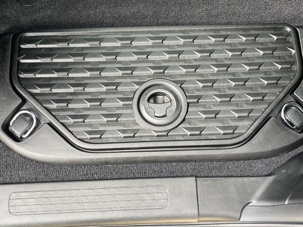 2025 Ram 1500 Laramie 4x4 Crew Cab 5'7" Box - 23038198 - 29