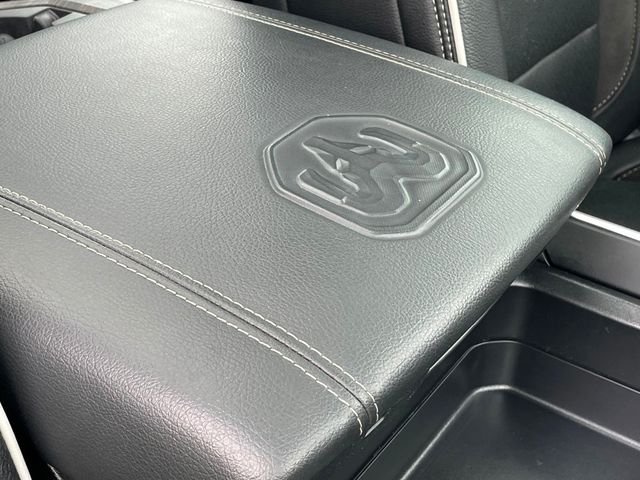 2025 Ram 1500 Laramie 4x4 Crew Cab 5'7" Box - 23038198 - 32