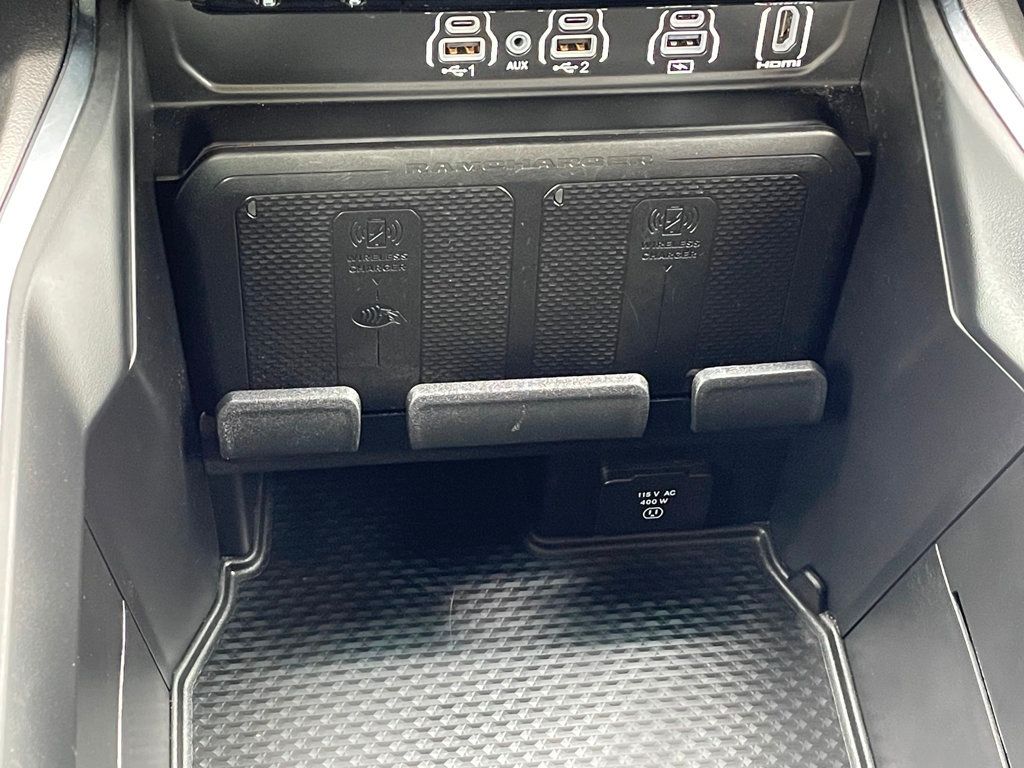2025 Ram 1500 Laramie 4x4 Crew Cab 5'7" Box - 23038198 - 41