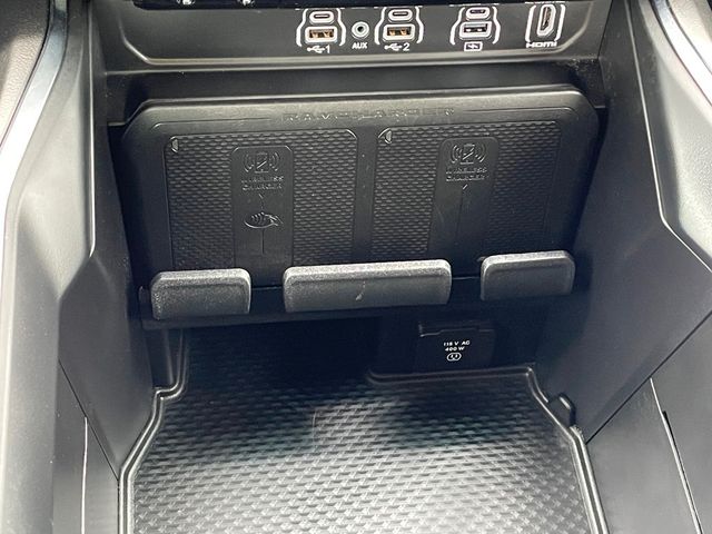 2025 Ram 1500 Laramie 4x4 Crew Cab 5'7" Box - 23038198 - 41