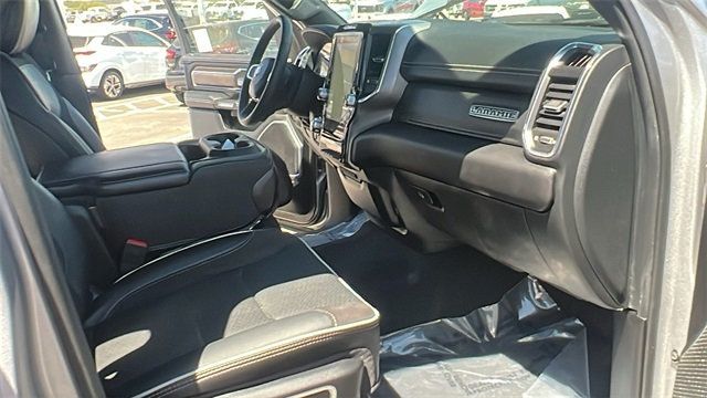 2025 Ram 1500 Laramie 4x4 Crew Cab 5'7" Box - 22896922 - 13