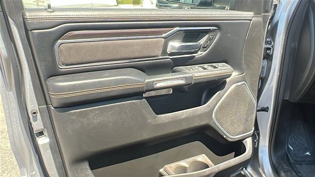 2025 Ram 1500 Laramie 4x4 Crew Cab 5'7" Box - 22896922 - 15