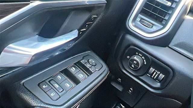 2025 Ram 1500 Laramie 4x4 Crew Cab 5'7" Box - 22896922 - 34