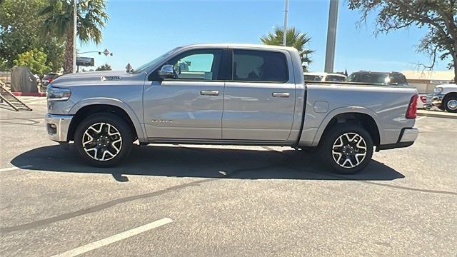 2025 Ram 1500 Laramie 4x4 Crew Cab 5'7" Box - 22896922 - 5