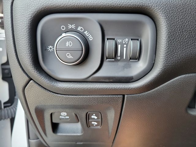 2025 Ram 1500 Laramie 4x4 Crew Cab 5'7" Box - 22921503 - 17