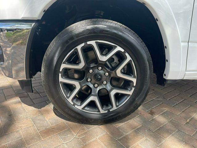 2025 Ram 1500 Laramie 4x4 Crew Cab 5'7" Box - 22914916 - 8