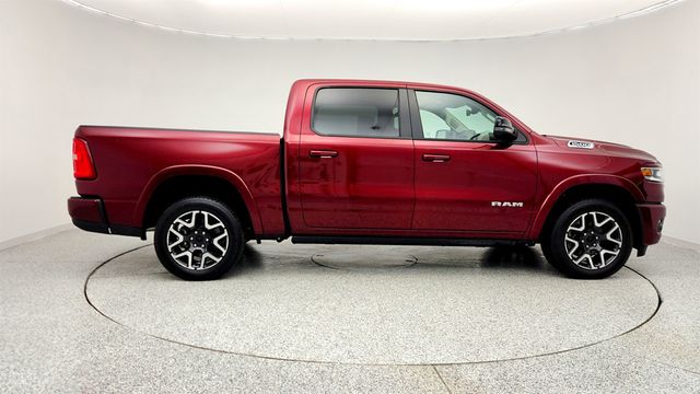 2025 Ram 1500 Laramie 4x4 Crew Cab 5'7" Box - 22966138 - 3
