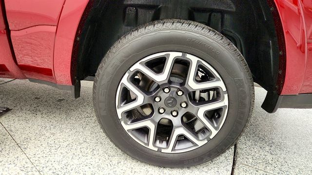 2025 Ram 1500 Laramie 4x4 Crew Cab 5'7" Box - 22966138 - 8