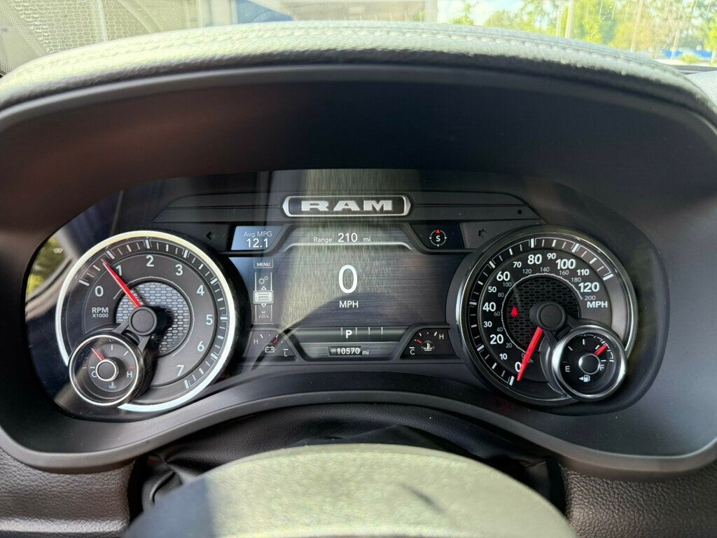 2025 Ram 1500 Laramie photo 4