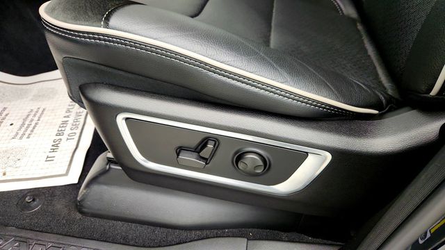 2025 Ram 1500 Laramie 4x4 Crew Cab 5'7'' Box Night Edition w/ Level 2 Package - 23019122 - 11