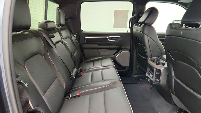 2025 Ram 1500 Laramie 4x4 Crew Cab 5'7'' Box Night Edition w/ Level 2 Package - 23019122 - 23