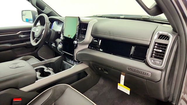 2025 Ram 1500 Laramie 4x4 Crew Cab 5'7'' Box Night Edition w/ Level 2 Pkg - 23046947 - 23