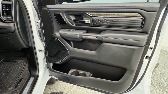 2025 Ram 1500 Limited 4x4 Crew Cab 5'7'' Box w/ Dual Pane Panoramic Sunroof - 23029243 - 26