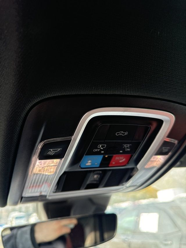 2025 Ram 1500 Rebel 4x4 Crew Cab 5'7" Box - 22979422 - 22